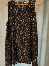 Dancing Leopard Flowing Starry