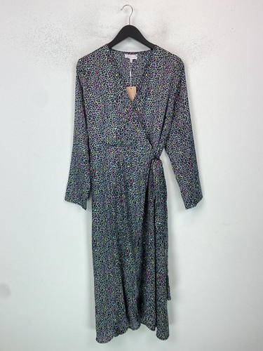 Dancing leopard grey - leopard,