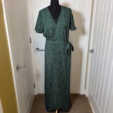 Dancing Leopard Green & Black